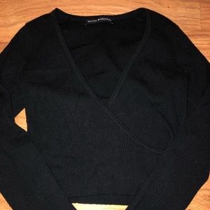 Brandy Melville cropped sweater